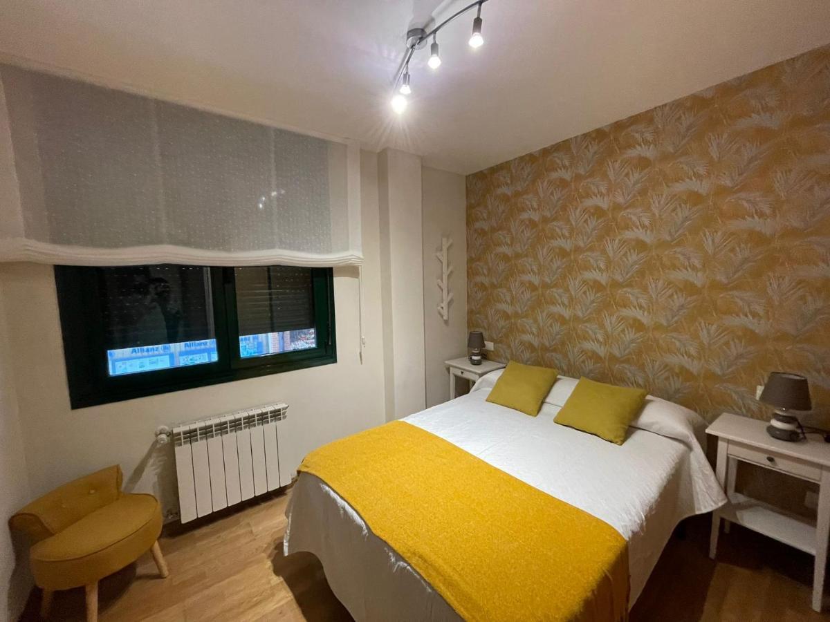 Apartamento Centrico Con Wifi Y Parking De Coche Tamano Medio Onís Eksteriør billede