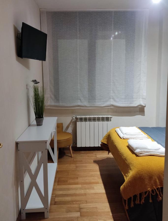 Apartamento Centrico Con Wifi Y Parking De Coche Tamano Medio Onís Eksteriør billede