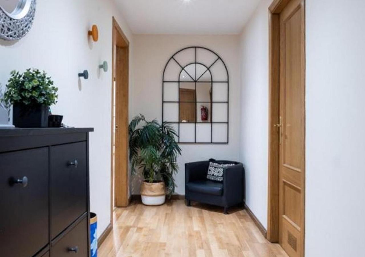 Apartamento Centrico Con Wifi Y Parking De Coche Tamano Medio Onís Eksteriør billede