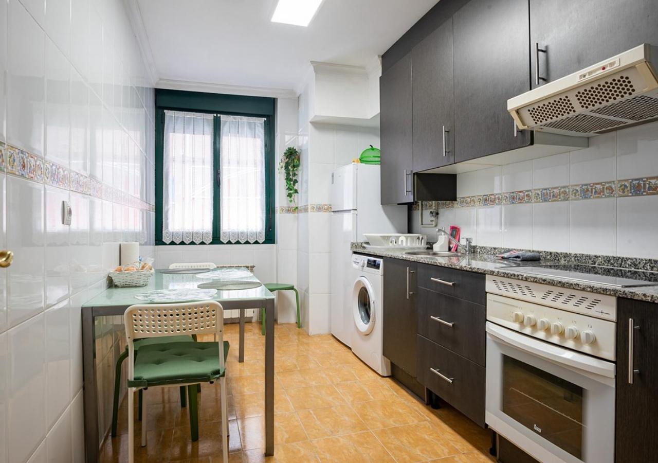 Apartamento Centrico Con Wifi Y Parking De Coche Tamano Medio Onís Eksteriør billede