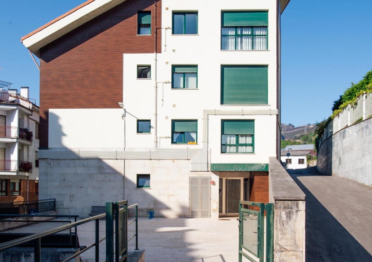Apartamento Centrico Con Wifi Y Parking De Coche Tamano Medio Onís Eksteriør billede